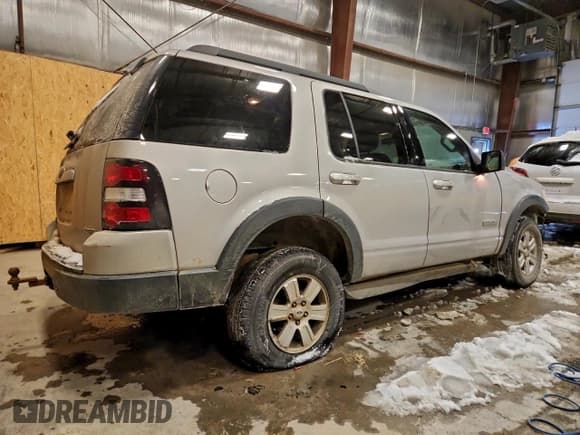 ✅ 2007 Ford Explorer XLT • VIN: 1FMEU73E37UB07326 • Lot: 95713275. Listed on Copart with 141,885 mi. Free auction sales archive from the USA and detailed vehicle history report at DreamBid. Image 3.