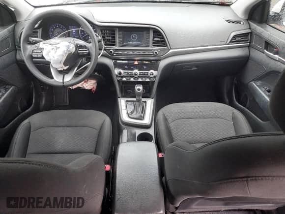 ✅ 2020 Hyundai Elantra SE • VIN: 5NPD74LF8LH509992 • Lot: 90344175. Wystawiony na Copart z przebiegiem 89 970 mil mil. Skorzystaj z bezpłatnego archiwum sprzedaży aukcyjnych z USA i zobacz szczegółowy raport historii pojazdu na DreamBid. Zdjęcie 8.