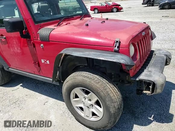 ✅ 2008 Jeep Wrangler X • VIN: 1J4FZ24188L607332 • Lot: 54507785. Wystawiony na Copart z przebiegiem 184 153 mil. Bezpłatny archiwum sprzedaży aukcyjnych z USA i szczegółowy raport historii pojazdu na DreamBid. Zdjęcie 14.