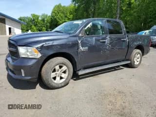 2018 Ram 1500 Express z VIN 3C6RR7KG8JG197858, wystawiony jako Copart lot #58151875 z przebiegiem 76 286 mil mil oraz Szkoda całkowita • Salvage title. Historia ofert i sprzedaży dostępna na DreamBid. Obrazek 1.