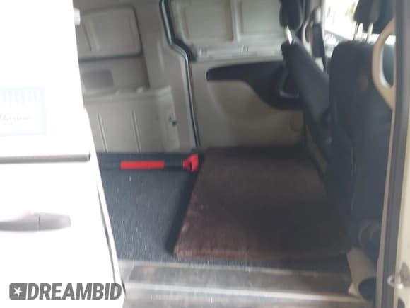 ✅ 2015 Ram Cargo Van Tradesman • VIN: 2C4JRGAG2FR587492 • Lot: 42702259. Listed on IAAI with 192,897 mi. Free auction sales archive from the USA and detailed vehicle history report at DreamBid. Image 8.