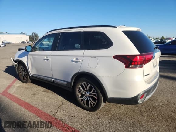 ✅ 2016 Mitsubishi Outlander SE • VIN: JA4AD3A30GZ022079 • Lot: 82585905. Listed on Copart with Not provided. Free auction sales archive from the USA and detailed vehicle history report at DreamBid. Image 2.