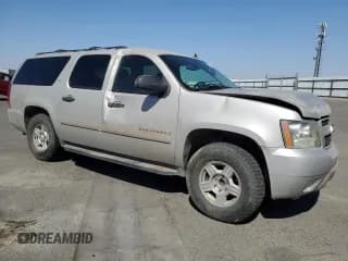 ✅ 2007 Chevrolet Suburban LT • VIN: 1GNFC16037J303073 • Lot: 73184914. Wystawiony na Copart z przebiegiem 251 887 mil. Bezpłatny archiwum sprzedaży aukcyjnych z USA i szczegółowy raport historii pojazdu na DreamBid. Zdjęcie 4.
