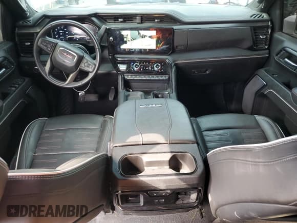 ✅ 2024 GMC Sierra 2500HD AT4X • VIN: 1GT49ZEY3RF374591 • Lot: 52979005. Wystawiony na Copart z przebiegiem 48 335 mil. Bezpłatny archiwum sprzedaży aukcyjnych z USA i szczegółowy raport historii pojazdu na DreamBid. Zdjęcie 8.