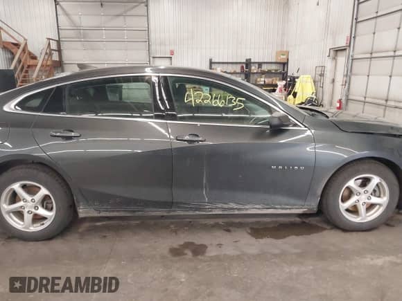 2018 Chevrolet Malibu LS с VIN 1G1ZC5ST2JF160150, выставлен на аукционе IAAI как лот 42266135 с пробегом 108 500 миль миль и . История ставок и продаж доступна на DreamBid. Изображение 14.