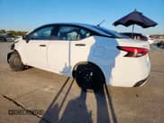 ✅ 2022 Nissan Versa S • VIN: 3N1CN8DV6NL846245 • Lot: 90716395. Wystawiony na Copart z przebiegiem Nie podano. Bezpłatny archiwum sprzedaży aukcyjnych z USA i szczegółowy raport historii pojazdu na DreamBid. Zdjęcie 2.