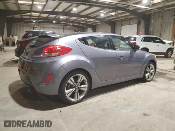✅ 2016 Hyundai Veloster • VIN: KMHTC6AD0GU299156 • Lot: 75708284. Wystawiony na Copart z przebiegiem 62 395 mil. Bezpłatny archiwum sprzedaży aukcyjnych z USA i szczegółowy raport historii pojazdu na DreamBid. Zdjęcie 3.