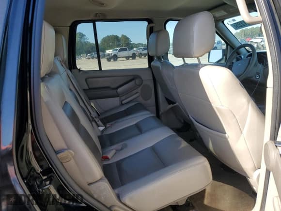 ✅ 2007 Ford Explorer XLT • VIN: 1FMEU63E37UB61090 • Лот: 80062655. Опубликован ранее на Copart с пробегом 153 427 миль. Бесплатный доступ к архиву аукционных продаж из США и подробный отчёт об истории автомобиля на DreamBid. Изображение 10.