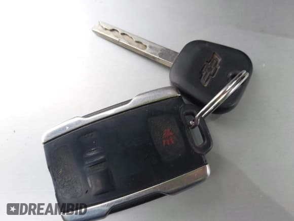 ✅ 2016 Chevrolet Silverado 2500HD LTZ • VIN: 1GC1KWE85GF271742 • Лот: 43666548. Опубликован ранее на IAAI с пробегом 241 053 миль. Бесплатный доступ к архиву аукционных продаж из США и подробный отчёт об истории автомобиля на DreamBid. Изображение 11.