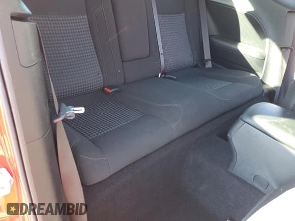 ✅ 2022 Dodge Challenger SXT • VIN: 2C3CDZAG1NH182266 • Lot: 80515843. Wystawiony na Copart z przebiegiem 16 593 mil. Bezpłatny archiwum sprzedaży aukcyjnych z USA i szczegółowy raport historii pojazdu na DreamBid. Zdjęcie 10.