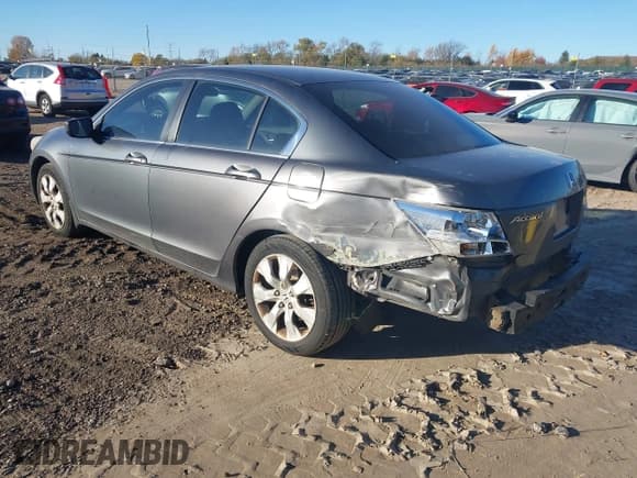 ✅ 2010 Honda Accord EX • VIN: 1HGCP2F72AA028565 • Lot: 43538347. Listed on IAAI with 69,687 mi. Free auction sales archive from the USA and detailed vehicle history report at DreamBid. Image 3.