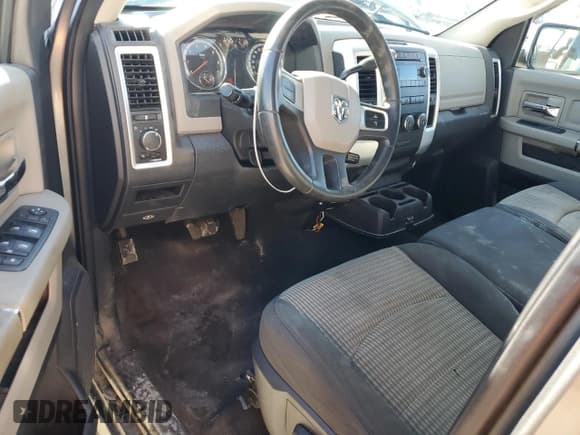 ✅ 2010 Dodge 1500 SLT • VIN: 1D7RV1GP0AS112889 • Lot: 45169305. Wystawiony na Copart z przebiegiem Nie podano. Bezpłatny archiwum sprzedaży aukcyjnych z USA i szczegółowy raport historii pojazdu na DreamBid. Zdjęcie 8.