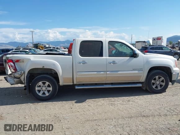 ✅ 2012 GMC Sierra 1500 SLE • VIN: 3GTP2VE74CG235903 • Lot: 43171189. Wystawiony na IAAI z przebiegiem 173 108 mil. Bezpłatny archiwum sprzedaży aukcyjnych z USA i szczegółowy raport historii pojazdu na DreamBid. Zdjęcie 13.