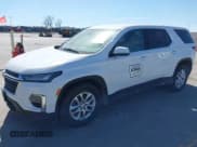 ✅ 2022 Chevrolet Traverse LS • VIN: 1GNEVLKWXNJ102005 • Lot: 41797800. Wystawiony na IAAI z przebiegiem 68 800 mil. Bezpłatny archiwum sprzedaży aukcyjnych z USA i szczegółowy raport historii pojazdu na DreamBid. Zdjęcie 19.