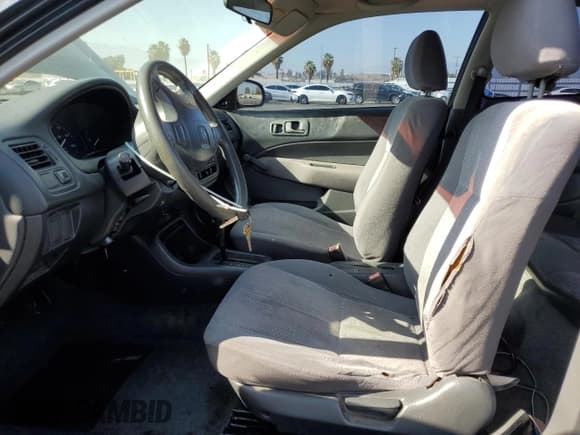 ✅ 1996 Honda Civic DX • VIN: 2HGEJ6445TH109767 • Lot: 82285185. Wystawiony na Copart z przebiegiem 149 233 mil. Bezpłatny archiwum sprzedaży aukcyjnych z USA i szczegółowy raport historii pojazdu na DreamBid. Zdjęcie 7.