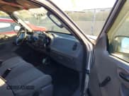 ✅ 2003 Ford F-150 XL • VIN: 1FTRX17253NA52697 • Lot: 43562460. Wystawiony na IAAI z przebiegiem 160 805 mil. Bezpłatny archiwum sprzedaży aukcyjnych z USA i szczegółowy raport historii pojazdu na DreamBid. Zdjęcie 5.