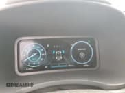 ✅ 2022 Hyundai Kona Limited • VIN: KM8K5CA33NU813204 • Лот: 64242184. Опубликован ранее на Copart с пробегом 24 763 миль. Бесплатный доступ к архиву аукционных продаж из США и подробный отчёт об истории автомобиля на DreamBid. Изображение 9.