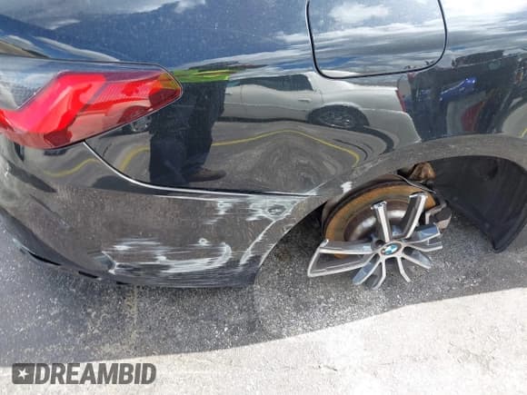 ✅ 2025 BMW 4 Series 430i • VIN: WBA43DA0XSCS96593 • Lot: 42570073. Listed on IAAI with 23,469 mi. Free auction sales archive from the USA and detailed vehicle history report at DreamBid. Image 17.