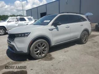 ✅ 2022 Kia Sorento X-Line SX Prestige • VIN: 5XYRKDLF1NG090303 • Lot: 64106425. Listed on Copart with 61,045 mi. Free auction sales archive from the USA and detailed vehicle history report at DreamBid. Image 1.