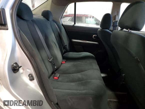 ✅ 2011 Nissan Versa S • VIN: 3N1BC1AP9BL442267 • Лот: 90403265. Опубликован ранее на Copart с пробегом 202 655 миль. Бесплатный доступ к архиву аукционных продаж из США и подробный отчёт об истории автомобиля на DreamBid. Изображение 10.