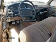 ✅ 1996 Ford F-150 S • VIN: 1FTEX15Y8TKA49851 • Lot: 64691835. Wystawiony na Copart z przebiegiem 297 520 mil. Bezpłatny archiwum sprzedaży aukcyjnych z USA i szczegółowy raport historii pojazdu na DreamBid. Zdjęcie 8.