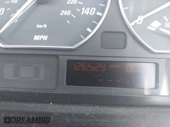 2001 BMW 3 Series 330Ci with VIN WBABS53451JU81015, listed as a IAAI auction lot 42648232 with 126,529 mi miles and . Bid and sale history available at DreamBid. Image 7.