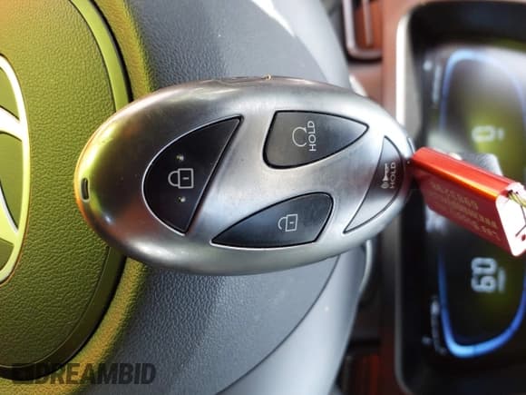 ✅ 2025 Hyundai Elantra SEL Sport • VIN: KMHLM4DG7SU913605 • Lot: 42799444. Listed on IAAI with 25,776 mi. Free auction sales archive from the USA and detailed vehicle history report at DreamBid. Image 11.