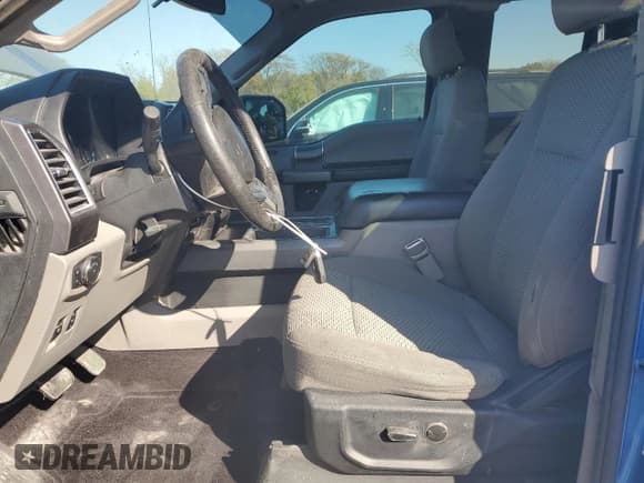 ✅ 2016 Ford F-150 XLT • VIN: 1FTEX1EP7GKD22906 • Lot: 90511595. Listed on Copart with 271,885 mi. Free auction sales archive from the USA and detailed vehicle history report at DreamBid. Image 7.