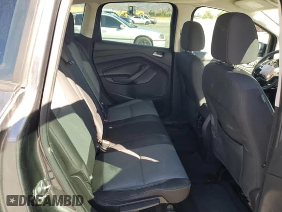 ✅ 2017 Ford C-Max SE • VIN: 1FADP5EUXHL104811 • Lot: 82498685. Wystawiony na Copart z przebiegiem 158 124 mil. Bezpłatny archiwum sprzedaży aukcyjnych z USA i szczegółowy raport historii pojazdu na DreamBid. Zdjęcie 10.