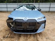 ✅ 2024 BMW 7 Series 760i xDrive • VIN: WBA33EJ02RCP13927 • Lot: 68849145. Wystawiony na Copart z przebiegiem Nie podano. Bezpłatny archiwum sprzedaży aukcyjnych z USA i szczegółowy raport historii pojazdu na DreamBid. Zdjęcie 5.