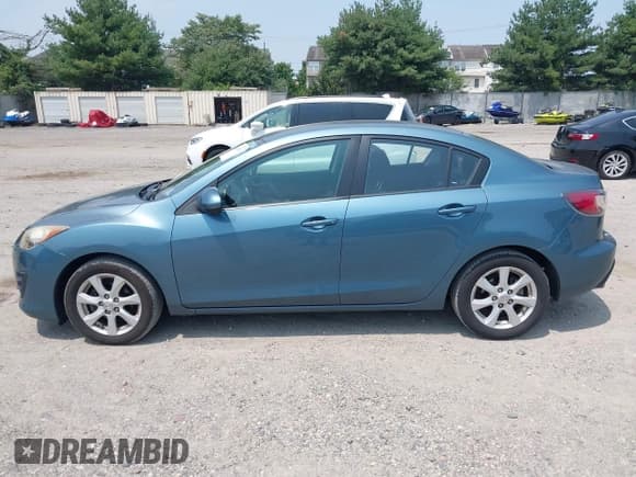 ✅ 2010 Mazda 3 i Sport • VIN: JM1BL1SG8A1176838 • Lot: 42868374. Listed on IAAI with 87,675 mi. Free auction sales archive from the USA and detailed vehicle history report at DreamBid. Image 15.