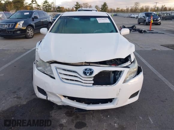 ✅ 2011 Toyota Camry LE • VIN: 4T1BF3EK5BU772200 • Lot: 43518359. Wystawiony na IAAI z przebiegiem 129 555 mil. Bezpłatny archiwum sprzedaży aukcyjnych z USA i szczegółowy raport historii pojazdu na DreamBid. Zdjęcie 6.