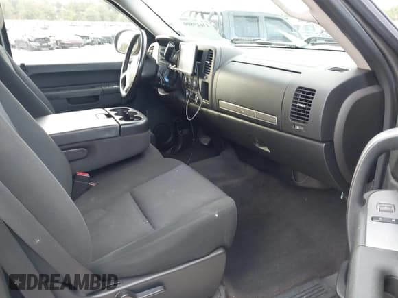✅ 2013 Chevrolet Silverado 2500HD LT • VIN: 1GC2CXCG8DZ349202 • Lot: 43619800. Listed on IAAI with 169,852 mi. Free auction sales archive from the USA and detailed vehicle history report at DreamBid. Image 5.