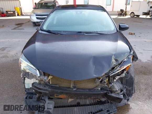 ✅ 2018 Toyota Corolla LE • VIN: 5YFBURHE3JP853906 • Лот: 43189110. Опубликован ранее на IAAI с пробегом 60 810 миль. Бесплатный доступ к архиву аукционных продаж из США и подробный отчёт об истории автомобиля на DreamBid. Изображение 13.