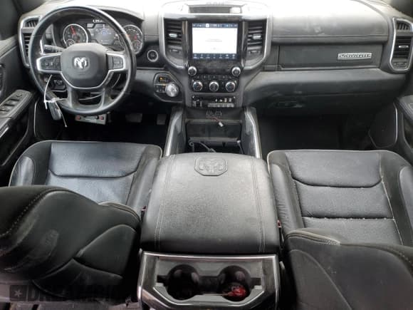 ✅ 2022 Ram 1500 Laramie • VIN: 1C6SRFJM2NN240395 • Лот: 50990235. Опубликован ранее на Copart с пробегом 61 581 миль. Бесплатный доступ к архиву аукционных продаж из США и подробный отчёт об истории автомобиля на DreamBid. Изображение 8.