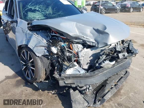 2025 Honda Accord Touring с VIN 1HGCY2F89SA037237, выставлен на аукционе IAAI как лот 43195789 с пробегом 15 773 миль миль и . История ставок и продаж доступна на DreamBid. Изображение 6.