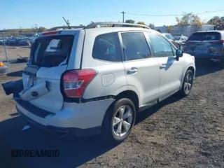 ✅ 2015 Subaru Forester Premium • VIN: JF2SJADC7FH495261 • Lot: 43527782. Wystawiony na IAAI z przebiegiem 137 637 mil. Bezpłatny archiwum sprzedaży aukcyjnych z USA i szczegółowy raport historii pojazdu na DreamBid. Zdjęcie 4.
