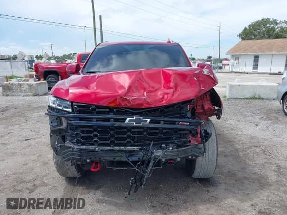 ✅ 2023 Chevrolet Tahoe Z71 • VIN: 1GNSKPKD1PR232339 • Lot: 43196070. Listed on IAAI with 47,688 mi. Free auction sales archive from the USA and detailed vehicle history report at DreamBid. Image 13.
