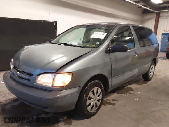 ✅ 1999 Toyota Sienna CE • VIN: 4T3GF19C5XU139787 • Лот: 41167781. Опубликован ранее на IAAI с пробегом 217 715 миль. Бесплатный доступ к архиву аукционных продаж из США и подробный отчёт об истории автомобиля на DreamBid. Изображение 2.