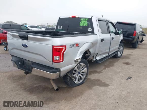 ✅ 2017 Ford F-150 XL • VIN: 1FTEW1CP1HKD80209 • Lot: 40757059. Wystawiony na IAAI z przebiegiem 106 102 mil. Bezpłatny archiwum sprzedaży aukcyjnych z USA i szczegółowy raport historii pojazdu na DreamBid. Zdjęcie 4.