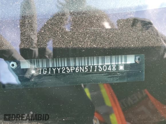 ✅ 1992 Chevrolet Corvette • VIN: 1G1YY23P6N5113048 • Lot: 81938935. Wystawiony na Copart z przebiegiem 63 589 mil. Bezpłatny archiwum sprzedaży aukcyjnych z USA i szczegółowy raport historii pojazdu na DreamBid. Zdjęcie 12.