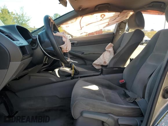 ✅ 2008 Honda Civic LX • VIN: 2HGFA16528H338573 • Lot: 90126725. Listed on Copart with 170,795 mi. Free auction sales archive from the USA and detailed vehicle history report at DreamBid. Image 7.