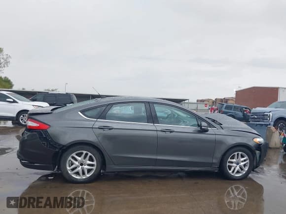 ✅ 2016 Ford Fusion SE • VIN: 3FA6P0H79GR102999 • Lot: 43743664. Listed on IAAI with 132,534 mi. Free auction sales archive from the USA and detailed vehicle history report at DreamBid. Image 13.