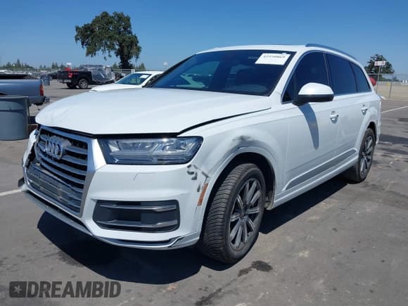 ✅ 2019 Audi Q7 Premium Plus • VIN: WA1LHAF77KD031333 • Lot: 42550869. Wystawiony na IAAI z przebiegiem 90 672 mil. Bezpłatny archiwum sprzedaży aukcyjnych z USA i szczegółowy raport historii pojazdu na DreamBid. Zdjęcie 17.