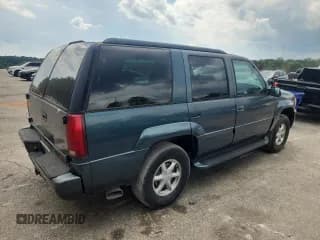 ✅ 1999 GMC Denali • VIN: 1GKEK13R7XR916474 • Lot: 83851175. Wystawiony na Copart z przebiegiem 187 807 mil. Bezpłatny archiwum sprzedaży aukcyjnych z USA i szczegółowy raport historii pojazdu na DreamBid. Zdjęcie 3.