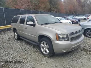 ✅ 2007 Chevrolet Suburban LT • VIN: 1GNFK163X7J347732 • Lot: 78811884. Wystawiony na Copart z przebiegiem 260 651 mil. Bezpłatny archiwum sprzedaży aukcyjnych z USA i szczegółowy raport historii pojazdu na DreamBid. Zdjęcie 4.