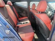 ✅ 2016 Hyundai Veloster Turbo Rally Edition • VIN: KMHTC6AE7GU269497 • Лот: 69617475. Опубликован ранее на Copart с пробегом 147 836 миль. Бесплатный доступ к архиву аукционных продаж из США и подробный отчёт об истории автомобиля на DreamBid. Изображение 10.