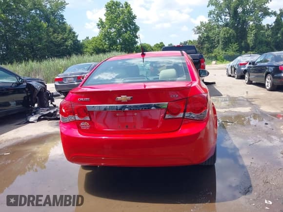 ✅ 2014 Chevrolet Cruze LTZ • VIN: 1G1PG5SB2E7416046 • Lot: 42840682. Wystawiony na IAAI z przebiegiem 104 580 mil. Bezpłatny archiwum sprzedaży aukcyjnych z USA i szczegółowy raport historii pojazdu na DreamBid. Zdjęcie 16.