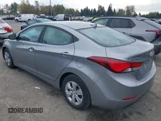 2016 Hyundai Elantra SE z VIN 5NPDH4AE9GH702276, wystawiony jako IAAI lot #43502110 z przebiegiem Nie podano mil oraz . Historia ofert i sprzedaży dostępna na DreamBid. Obrazek 3.
