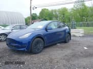 ✅ 2023 Tesla Model Y Long Range • VIN: 7SAYGDEE6PF603981 • Lot: 42133348. Wystawiony na IAAI z przebiegiem 28 566 mil. Bezpłatny archiwum sprzedaży aukcyjnych z USA i szczegółowy raport historii pojazdu na DreamBid. Zdjęcie 18.